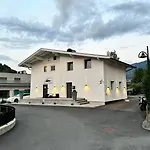 Kabashi Exclusive Living & River View