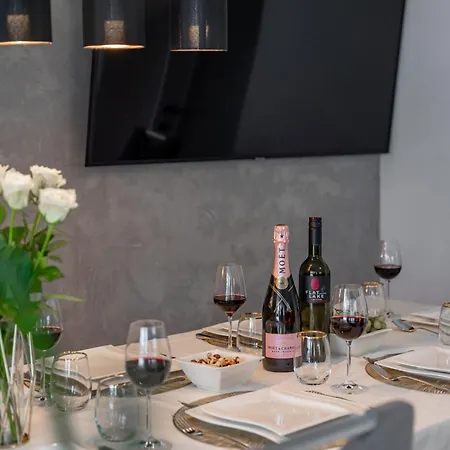 Kabashi 2 River View *